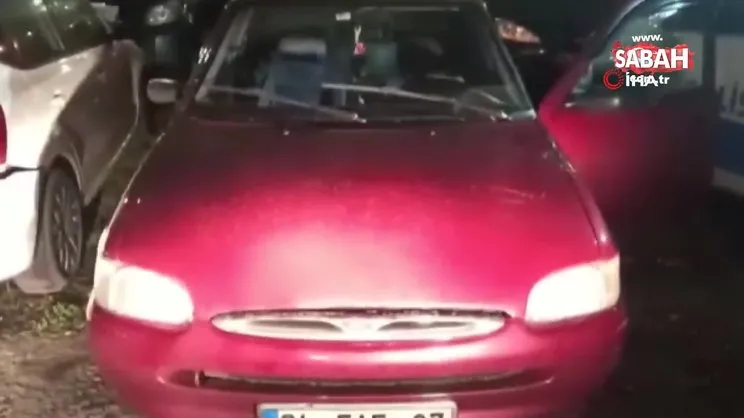 Esenler'de aracın direksiyonundan uyuşturucu çıktı | Video