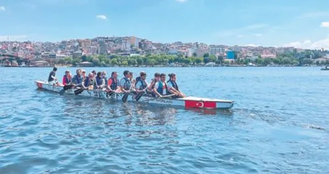 Haliç’te ‘fetih’ yarışı