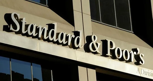 S&P Türkiye’nin kredi not görünümünü durağandan pozitife çevirdi S&P Türkiye’nin kredi not görünümünü durağandan pozitife çevirdi