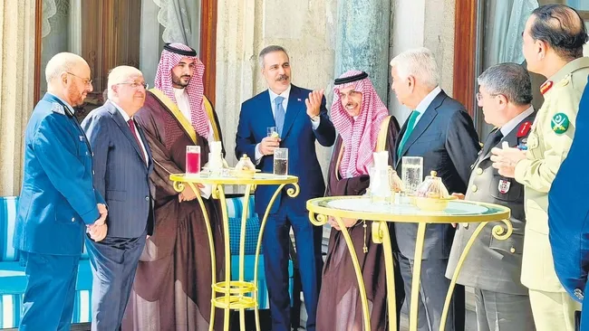 mekke-ittifaki-ilerledikce-israil-panikliyor-1788286955789.jpeg