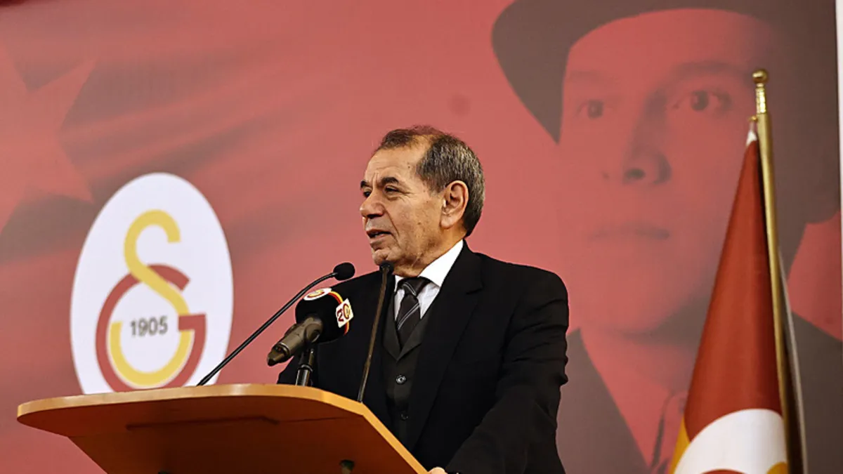 Galatasaray Başkanı Dursun Özbek: “Organize saldırılarla karşı karşıyayız” Galatasaray Başkanı Dursun Özbek: “Organize saldırılarla karşı karşıyayız”