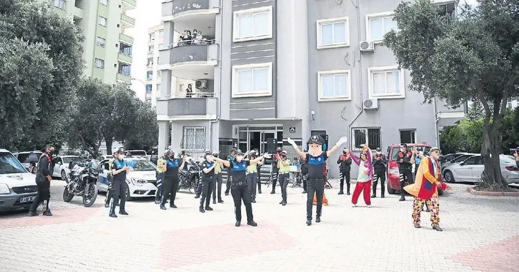 Adana sokaklarında bayram coşkusu yaşandı