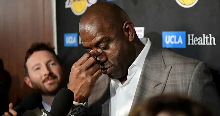 Los Angeles Lakers Başkanı Magic Johnson istifa etti