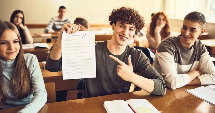 Mahalle mektepleri YKS’de fark attı