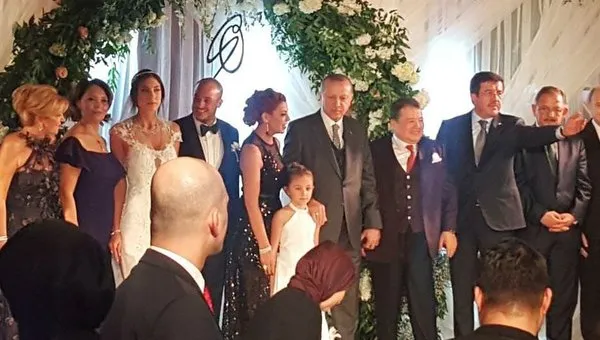 Cumhurbaşkanı Erdoğan Denizli'de nikâh şahidi oldu