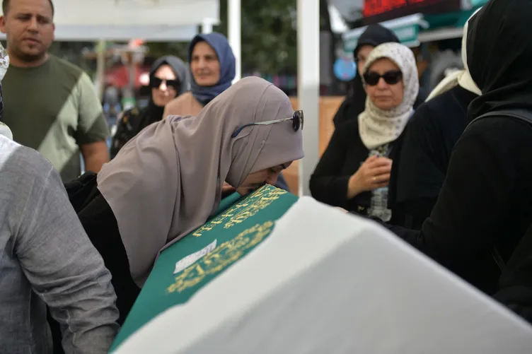 Şule Yüksel Şenler son yolculuğuna uğurlandı