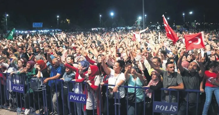 Beyşehir Göl Festivali’nde Ahmet Şafak konseri ile muhteşem kapanış