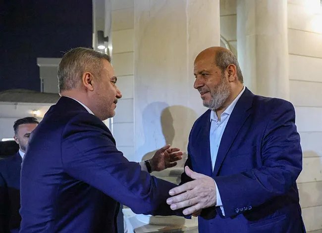 bakan-fidandan-katara-kritik-ziyaret-1778529624233.jpg Bakan Fidan'dan Katar'a kritik ziyaret: