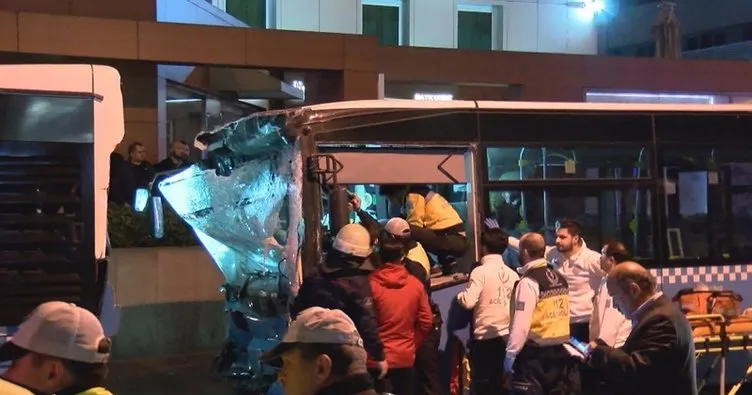 Mecidiyeköy’de 2 otobüs kaza yaptı! Yaralılar var...