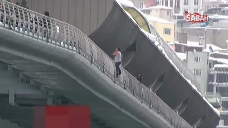 Haliç Metro Köprüsü'nden böyle atladı