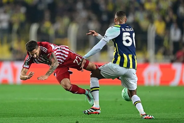 Son dakika haberi: Kadıköy’de ortalık karıştı! Fenerbahçe penaltı bekledi