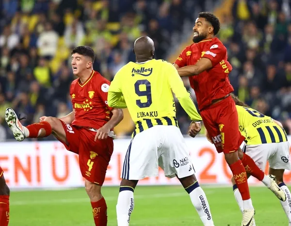 canli-super-ligde-fenerbahce-goztepe-maci-esitlik-suruyor-1793464984961.jpg