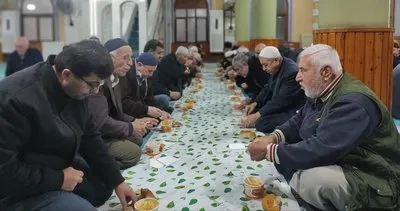 Seher vaktinde sabah namazı buluşmaları devam ediyor #adana Seher vaktinde sabah namazı buluşmaları devam ediyor #adana