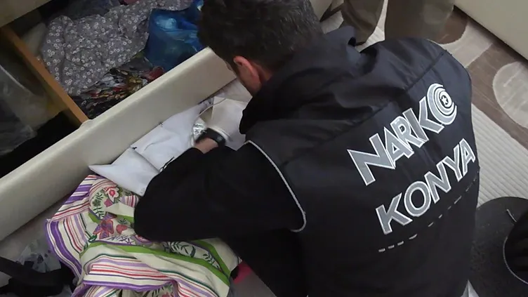 Para karşılığı reçete yazan psikiyatri uzmanı hakim karşısına çıktı: Amacım insanları iyileştirmekti