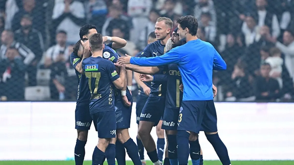 Beşiktaş, Süper Lig’de evinde ilk kez kaybetti! Beşiktaş, Süper Lig’de evinde ilk kez kaybetti!