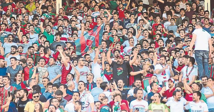 Karşıyaka tek yürek