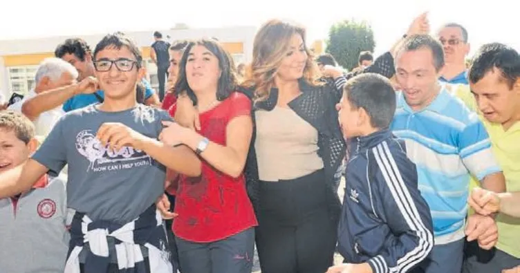 Ebru Türel’den sosyal destek