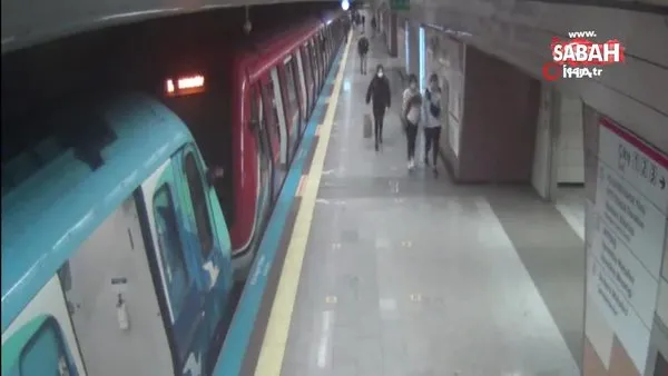 Metrodaki bıçaklı saldırıya ilişkin yeni görüntüler ortaya çıktı | Video