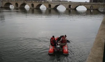 Meriç nehrinde kimliksiz ceset bulundu #edirne