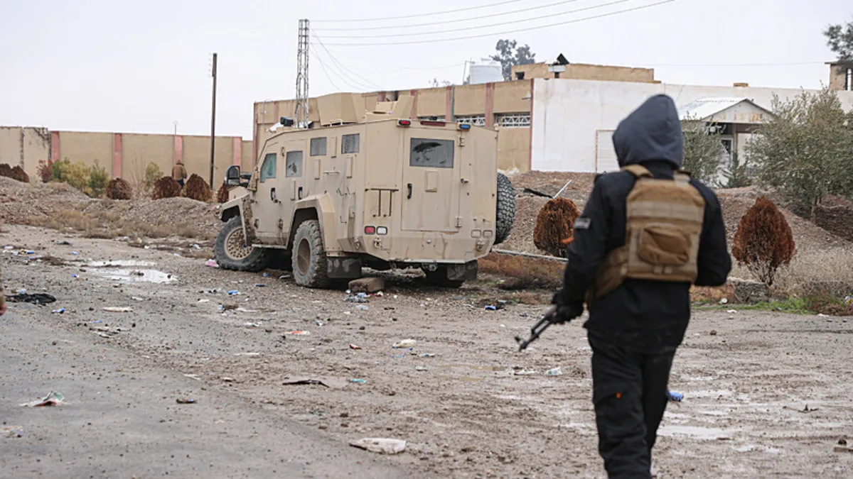 Suriye ordusu Şeddadi Hava Üssü’nü ABD’den teslim aldı Suriye ordusu Şeddadi Hava Üssü’nü ABD’den teslim aldı
