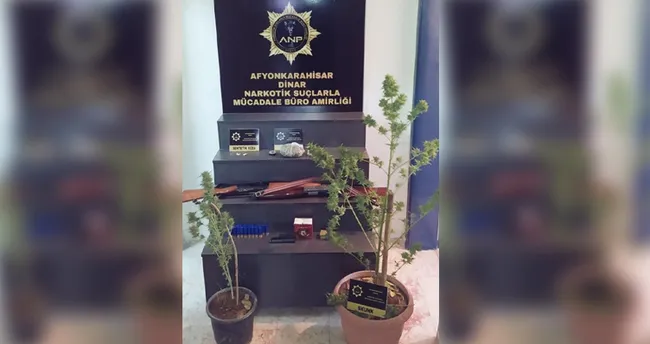 Afyonkarahisar’ın 4 ilçesinde zehir tacirlerine operasyon Afyonkarahisar’ın 4 ilçesinde zehir tacirlerine operasyon