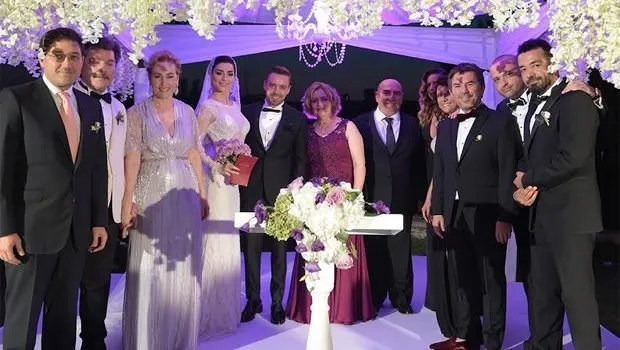 Merve Boluğur ve Murat Dalkılıç mutlu sona erdi!