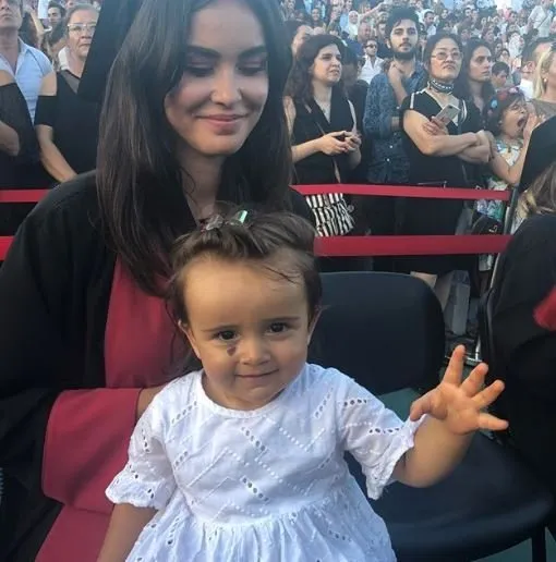 Zeynep Sever Demirel mezun oldu! Son Dakika Magazin Haberleri