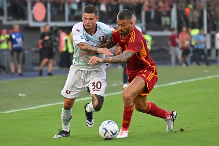 Son dakika Galatasaray haberi: Ve Aslan sol bekine kavuşuyor! Müjdeli haber geldi...