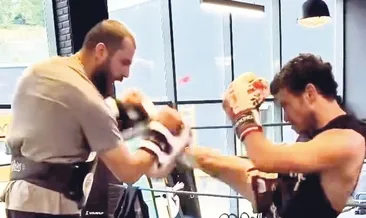 Buray’dan kick boks şov