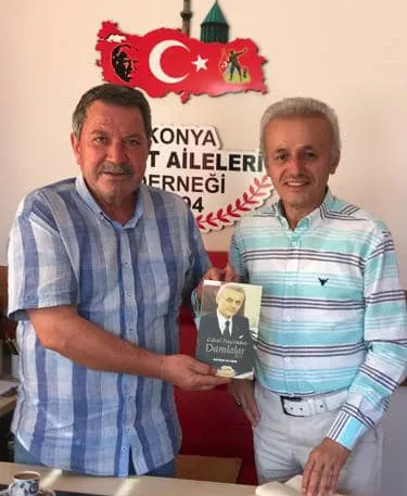 helal-sana-bayram-amca-vatan-hasretini-dizelere-doken-gurbetci-kitabinin-geliri-sehit-ailelerine-bagisladi-1780988298065.jpg