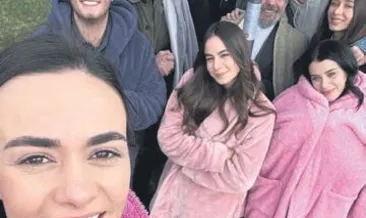 Set arası ısıtıcı altında sohbet