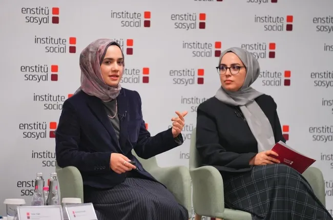 enstitu-sosyalden-turkiyede-demografik-esik-paneli-1769187216301.jpg