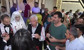 Düğün pastasını yedi, takıları çaldı