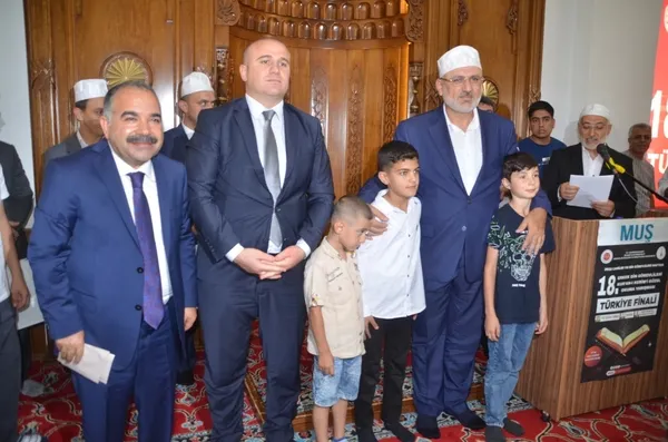 18-kuran-i-kerimi-guzel-okuma-yarismasi-turkiye-finali-musta-yapildi-1662211511956.jpg