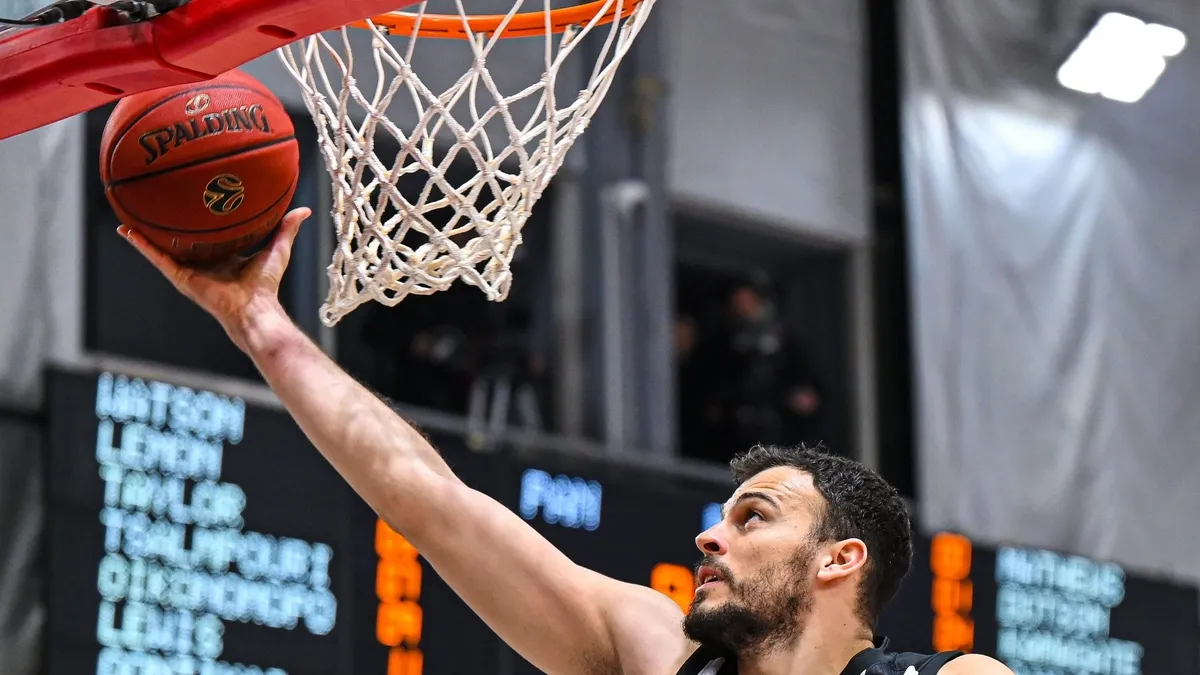 Beşiktaş GAIN, Panionios'u 40 Sayı Farkla Geçerek Avrupa'da Rekor Kırdı