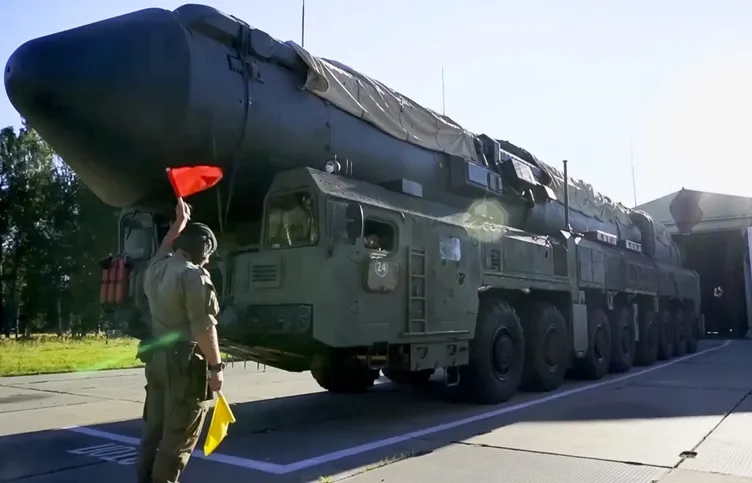 Küresel savaşın ayak sesleri mi? Rusya’nın nükleer silah hamlesine karşılık ABD’den gerginliği artıracak yeni karar!