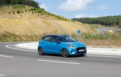 TEST · Hyundai i10 1.2 AMT Elite