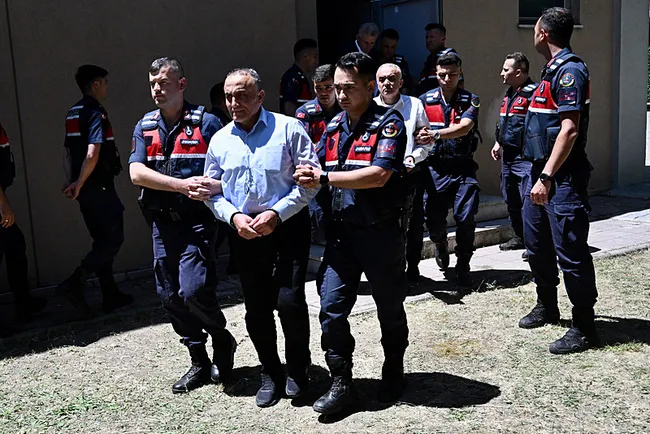 SON DAKİKA... Grand Kartal Otel davasında dördüncü gün! Baş aşçıdan acılı aileleri çıldırtan sözler: Hepsi salonu terk etti!