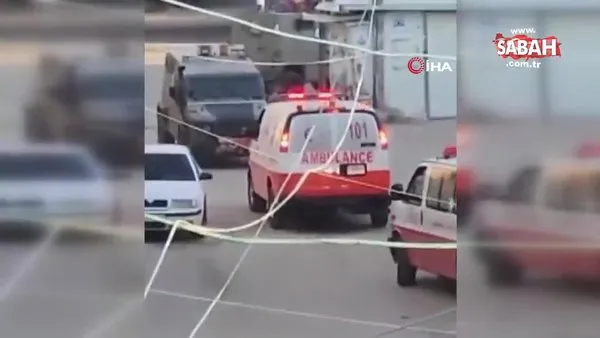 İsrail askerleri Batı Şeria'da ambulansların önünü kesti | Video