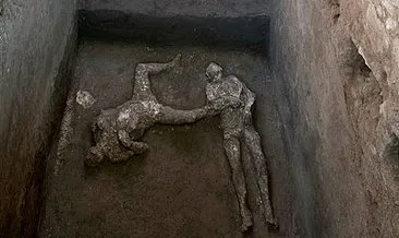 Pompei’deki felaketten kaçmaya çalışırken kül olan 2 insan bedeni bulundu