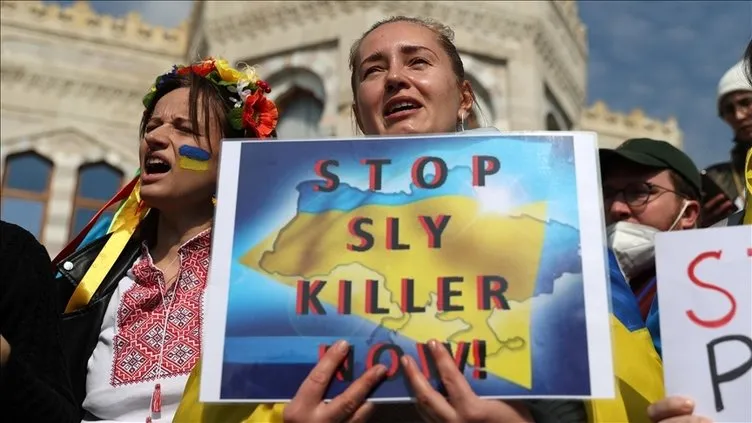 Rusya Ukrayna savaşı şiddetlenerek devam ediyor! Zelenskiy'den flaş açıklama: Havalimanı yerler bir...