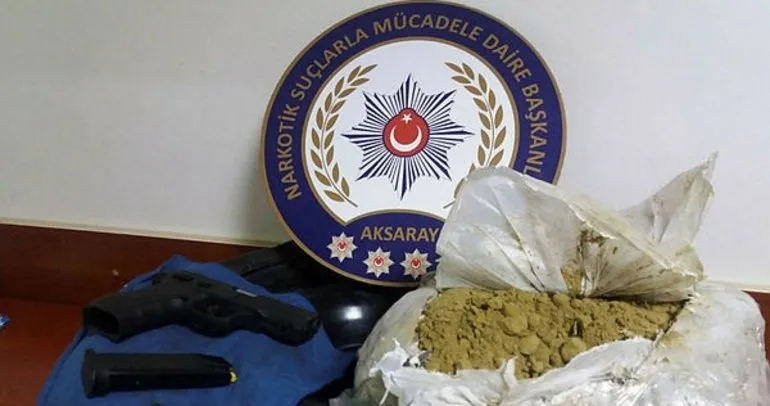 Aksaray Haberleri: Otomobil hırsızlarına 3 ilde operasyon: 5 gözaltı Aksaray Haberleri: Otomobil hırsızlarına 3 ilde operasyon: 5 gözaltı