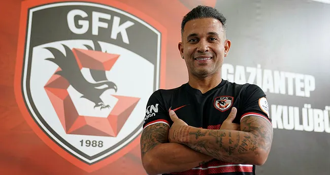 Gaziantep FK, Brezilyalı sol bek Junior Morais’i transfer etti Gaziantep FK, Brezilyalı sol bek Junior Morais’i transfer etti