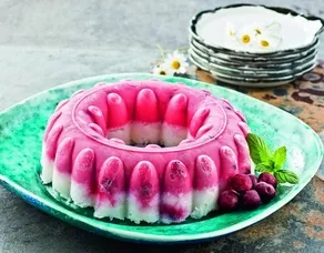 Vişneli muhallebili güllaç