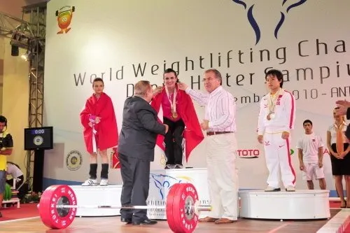 Nurcan Taylan dünya şampiyonu oldu