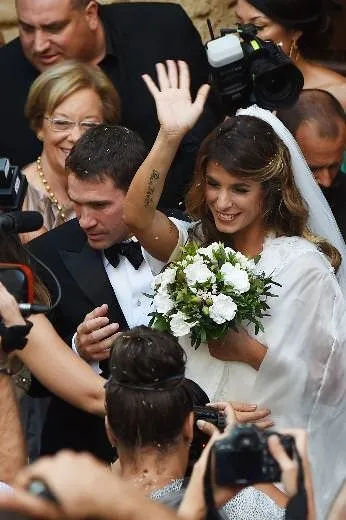 Elisabetta Canalis evlendi