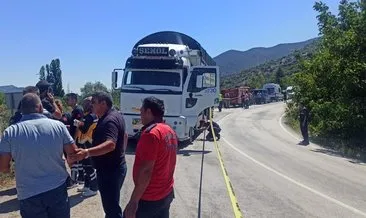Kazada hayatını kaybeden iki arkadaş birlikte toprağa verildi #isparta