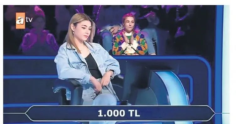 Simay da depremde hayatını kaybetti