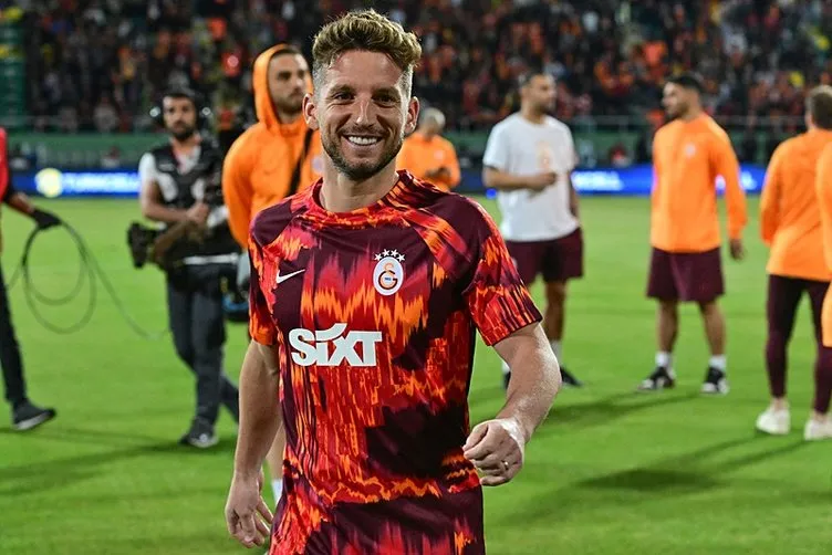 Son dakika Galatasaray haberi: 5 imza sonrası flaş karar! Mertens ayrılacak mı?