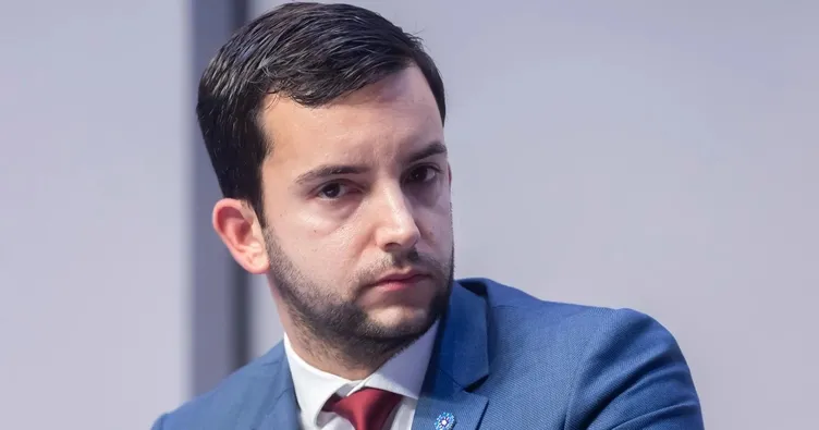Fransa’da başörtüsü düşmanları hortladı
